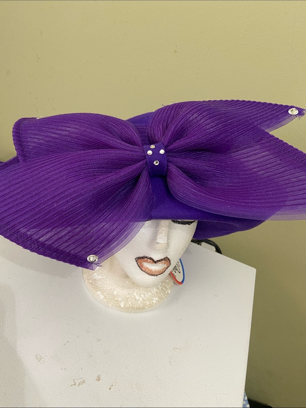 NWT Beautiful Dress Hat / Church Hat by Mr. John N Y - Picture 2 of 9